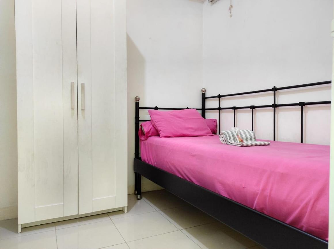 Apartemen Bassura City By Globy Property Джакарта Экстерьер фото